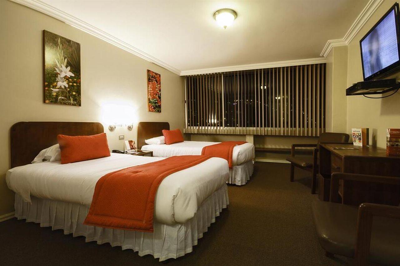 Hotel Ambato Zewnętrze zdjęcie