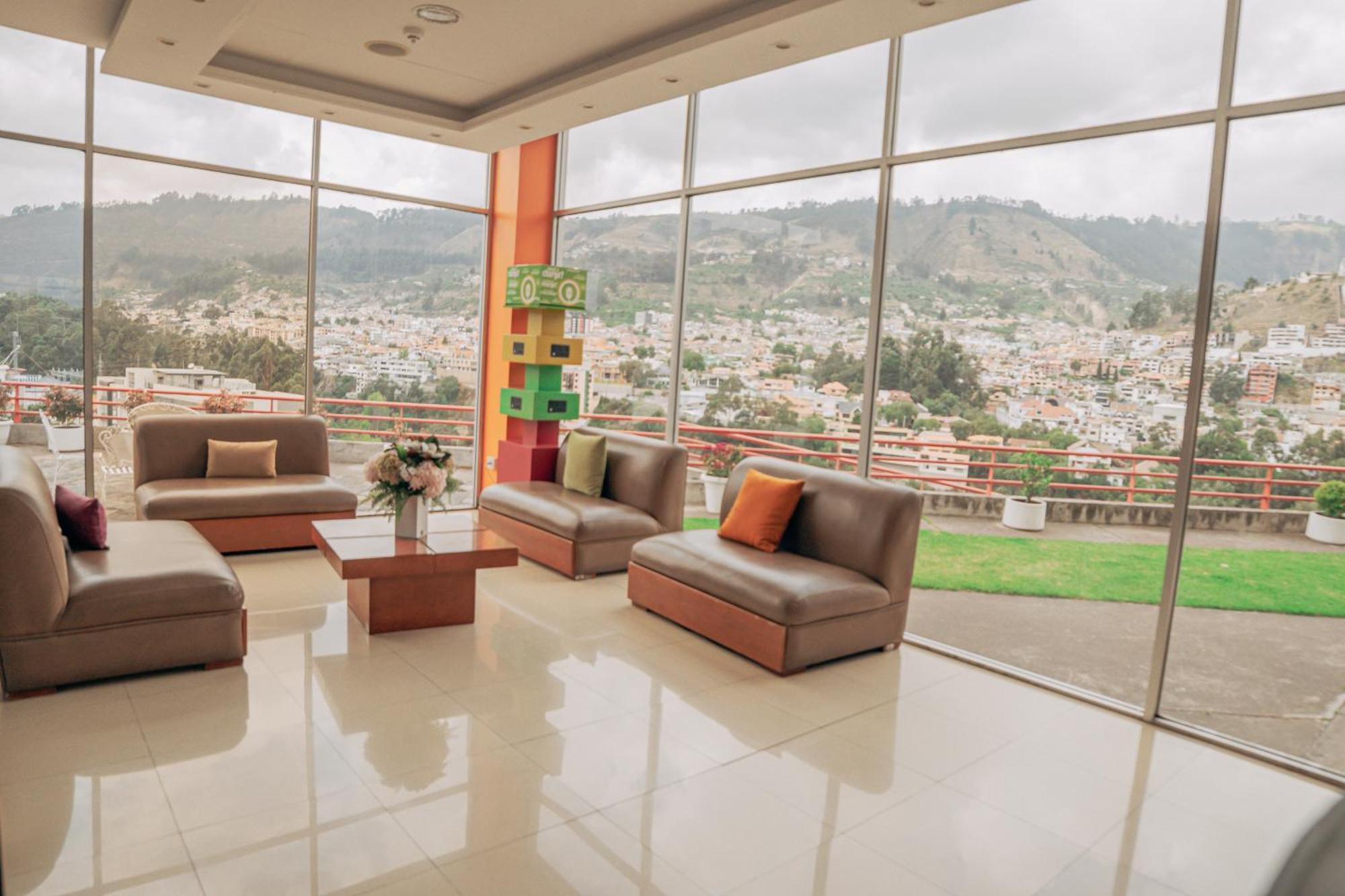 Hotel Ambato Zewnętrze zdjęcie